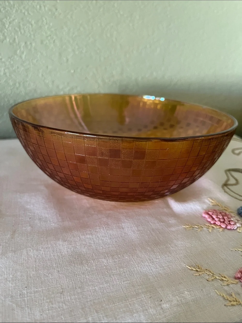 Hazel Atlas Amber Marigold Glass Berry Bowl Diamond Point Column Pattern UV